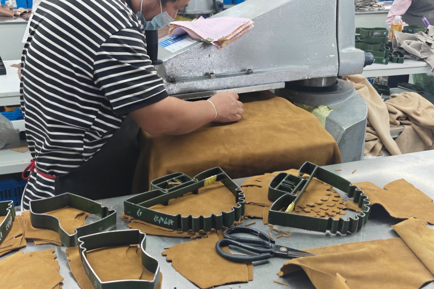 鞋子设计与制造过程展示