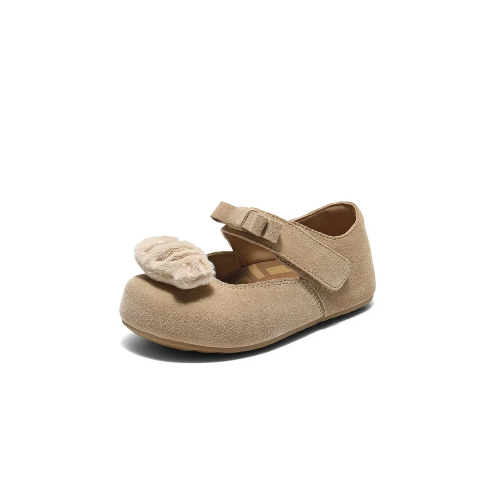 Custom Flower-Detail Kids’ Shoes — 68120 68120